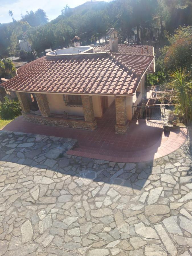 Villa Rosa Latte Exteriér fotografie